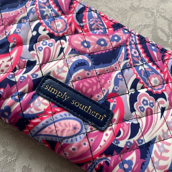 Simply Southern Women’s Quilted Wallet With Wristlet Strap - Blue Paisley - Picture 6 of 16